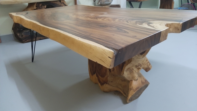 Acacia wood slab, Designed, Dense wood, Massive wood, Metal legs, Acacia wood, Luxury, Dining table