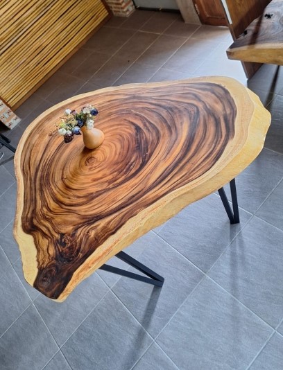 Acacia coffee table (2)