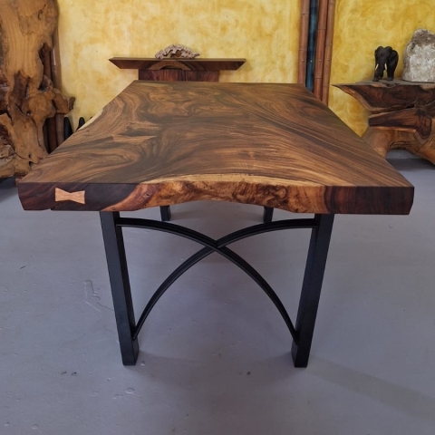 Acacia premium table (4)