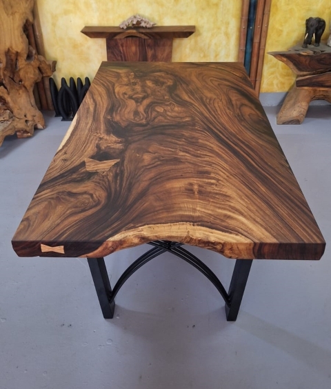 Acacia premium table (6)